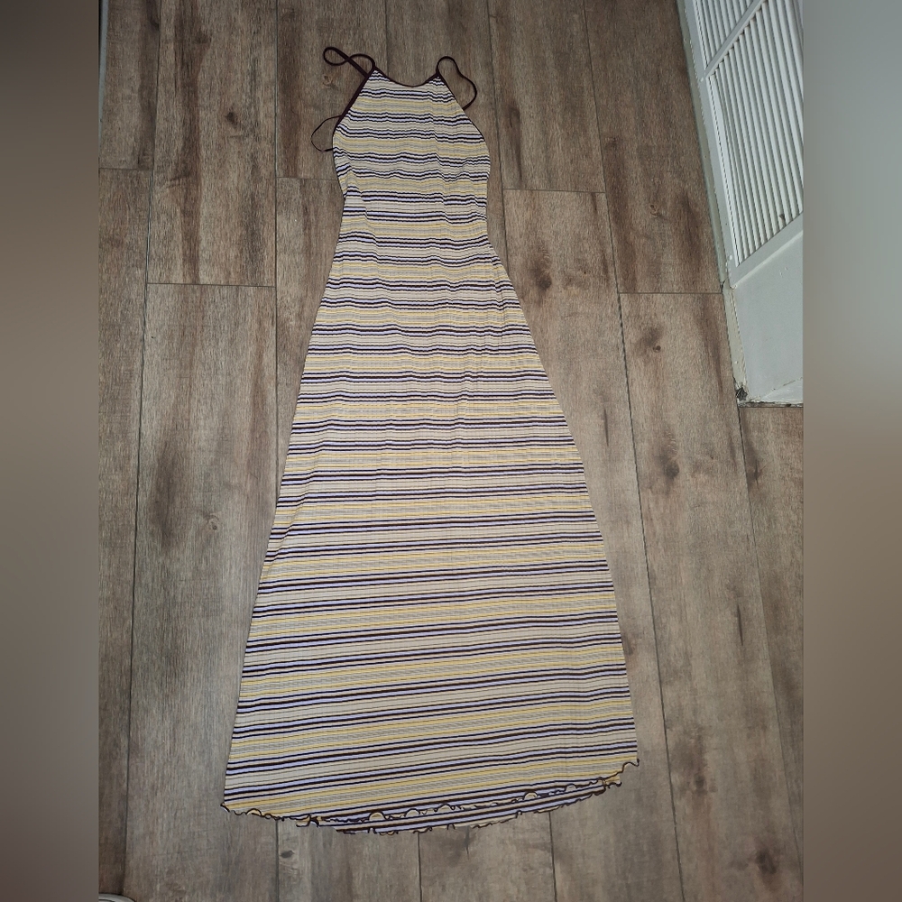 Fenty Maxi Dress - Picture 4 of 9